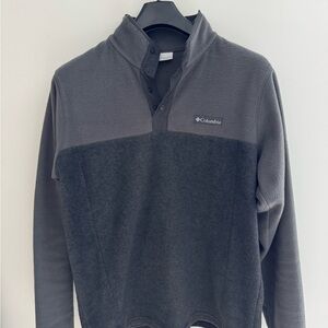 Columbia Men's Charcoal Zip-Up Sweater